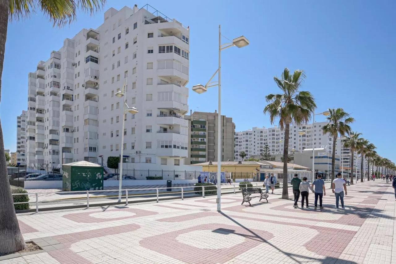 Valdelagrana: Primera Linea De Playa. El Puerto de Santa María Exteriör bild